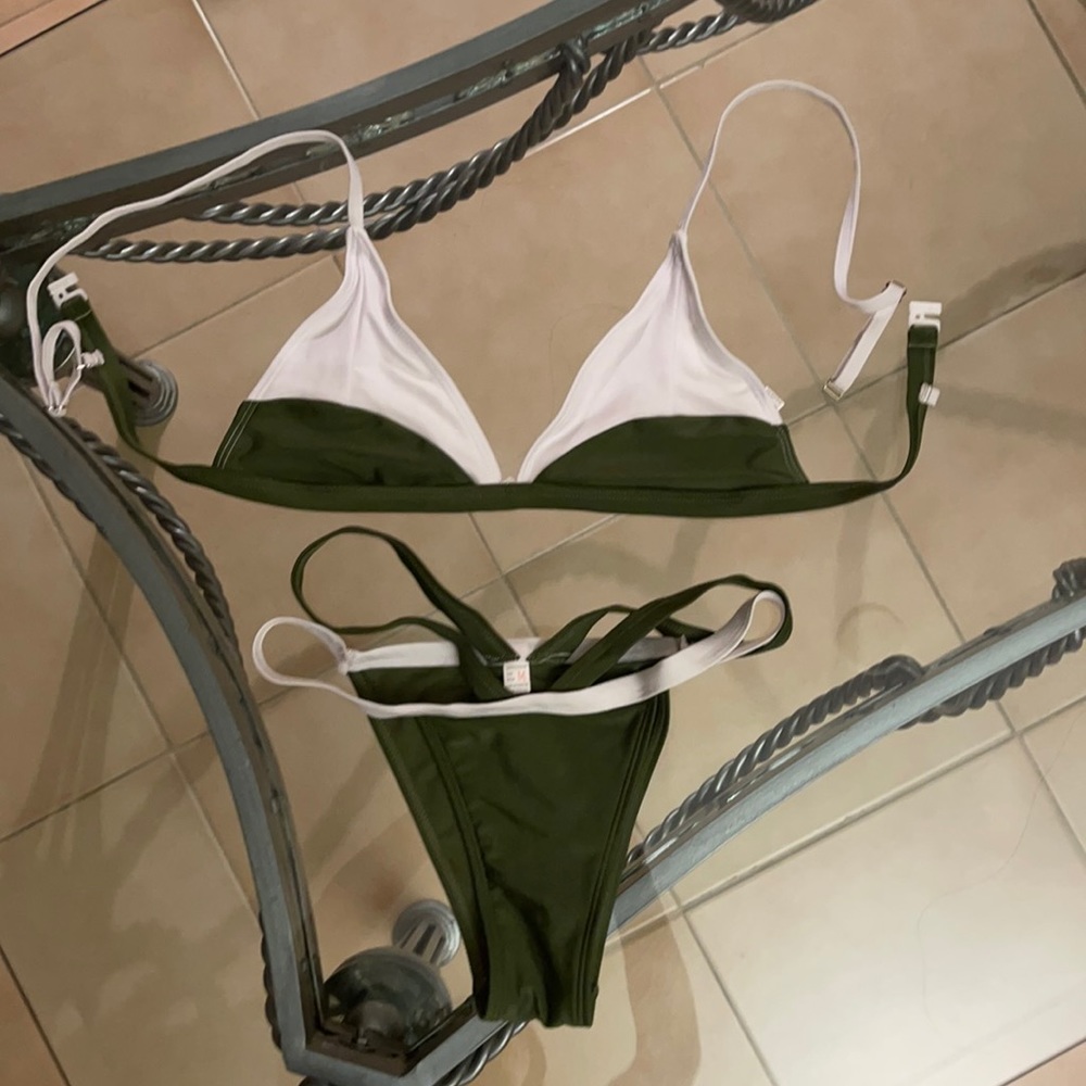 Bikini Like Brand New and Never Worn